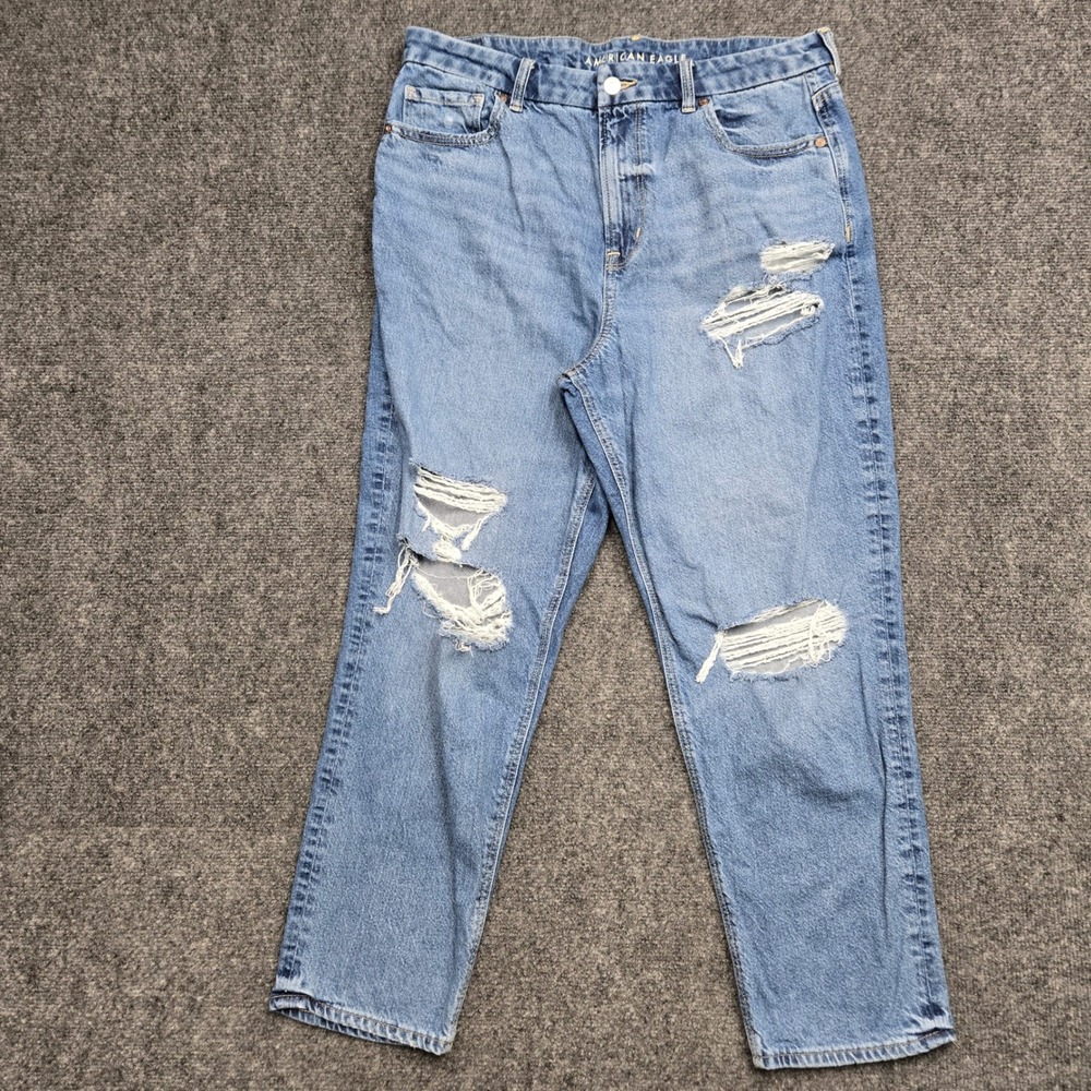 American Eagle Strigid Mom Jeans Womens Size 16 Short 34x26 Distressed Denim